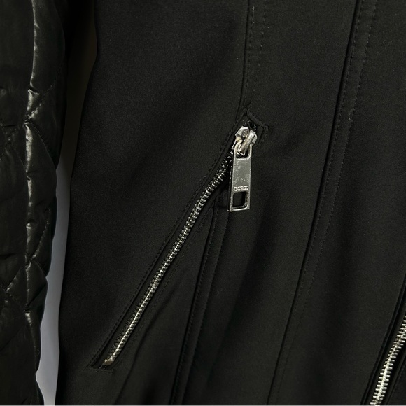 Guess Black Water Resistant Faux Fur Hood Quilted Puffer Moto Fitted Coat Size S - Picture 15 of 16